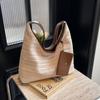Beach Bag Women's New Hand-woven Shoulder Bag Large-capacity Tote Bag Commuter Straw Bag