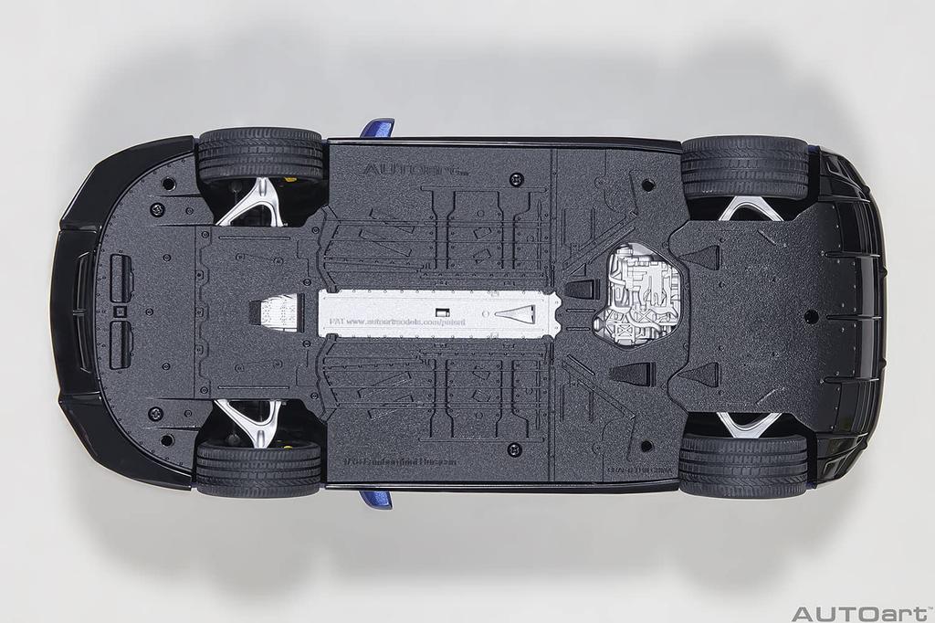 AUTOart AUTOart Lamborghini Huracan EVO Metallic Blue Готовый продукт 1/18