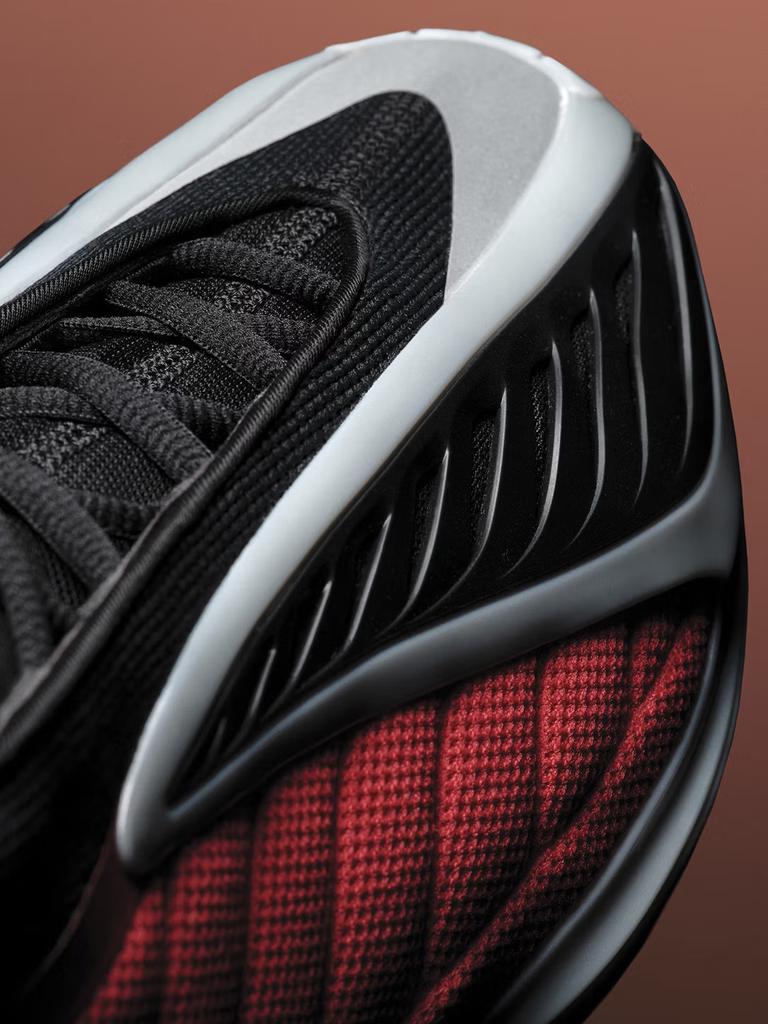 Баскетбольные кроссовки Adidas Edwards 2-го поколения Boost - Дизайн Bulldog - Adidas JQ9497