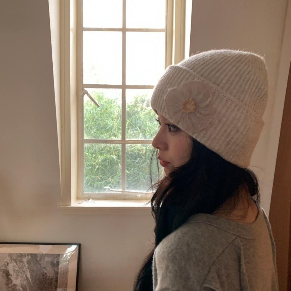 56cm-58cm Circumference Floral Knitted Beanie Hat 3D Flower Handmade Beanie Outdoor Wear