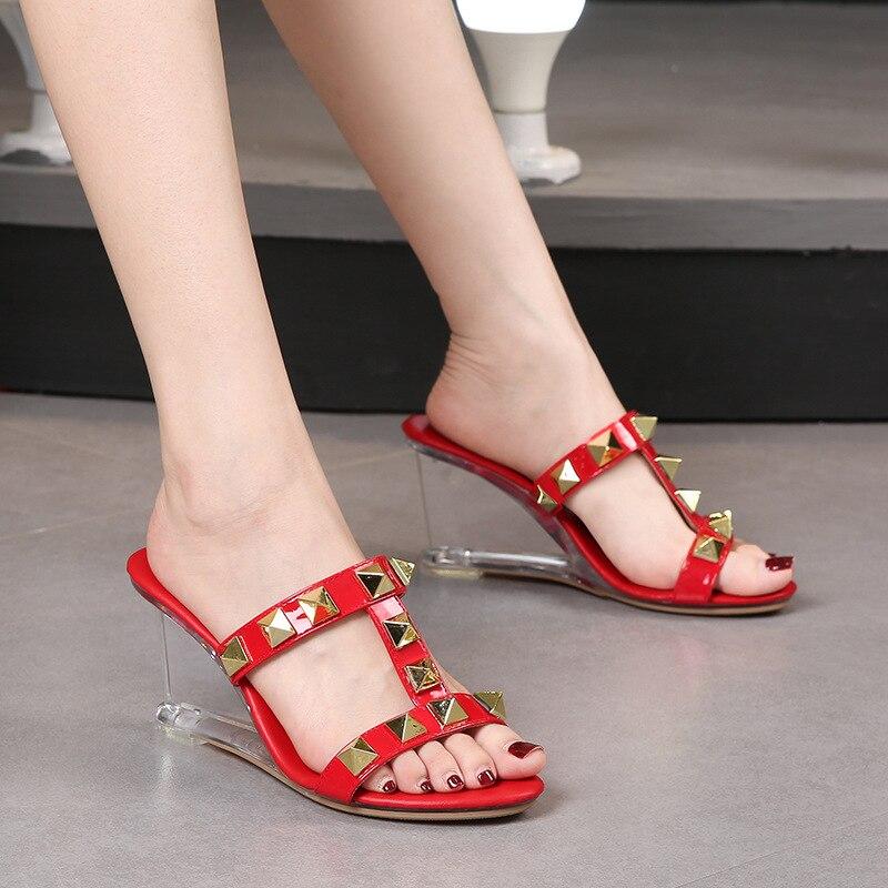 Женские прозрачные модные сандалии высокого качества на танкетке со стеклом, прозрачные босоножки на каблуке с заклепками LFD