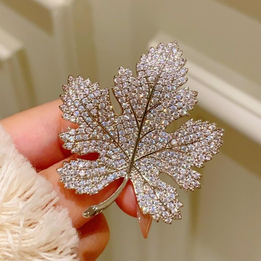 Vintage Rhinestone Maple Leaf Brooch Trendy Jewelry Maple Leaf Pin  Clothing Jewelry