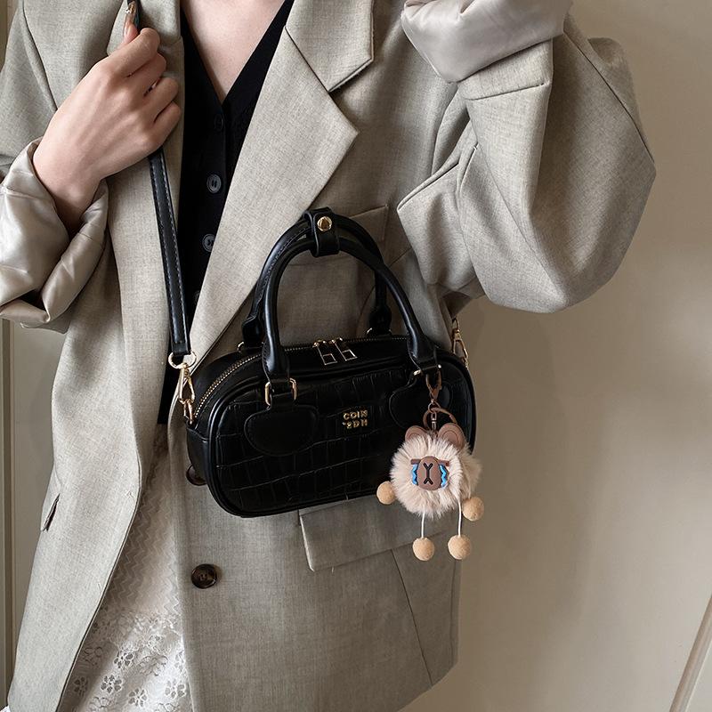 Premium Bowling Bag Hand Pillow Bag Women'S Work Small Bag One Shoulder Crossbody Boston Bag