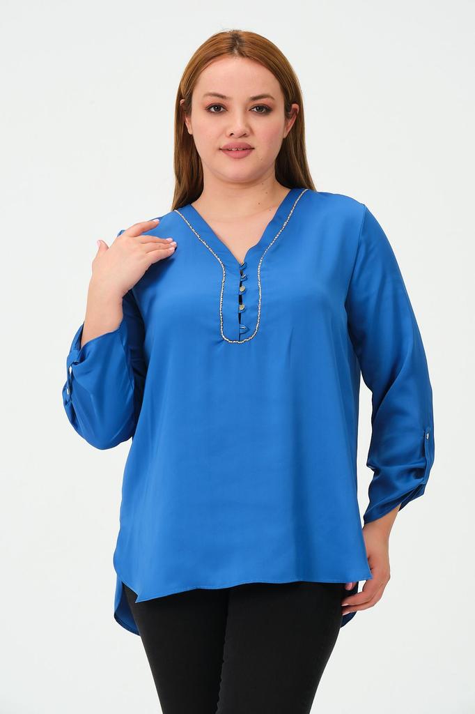 Женская блузка большого размера Блузка больших размеров с аксессуарами-цепочками на воротнике