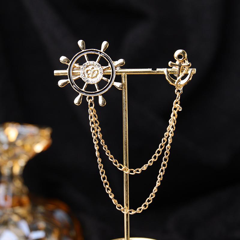 Baroque Rhinestone Pearl Corsage Necklace Brooch - Retro British Court Suit Accessory