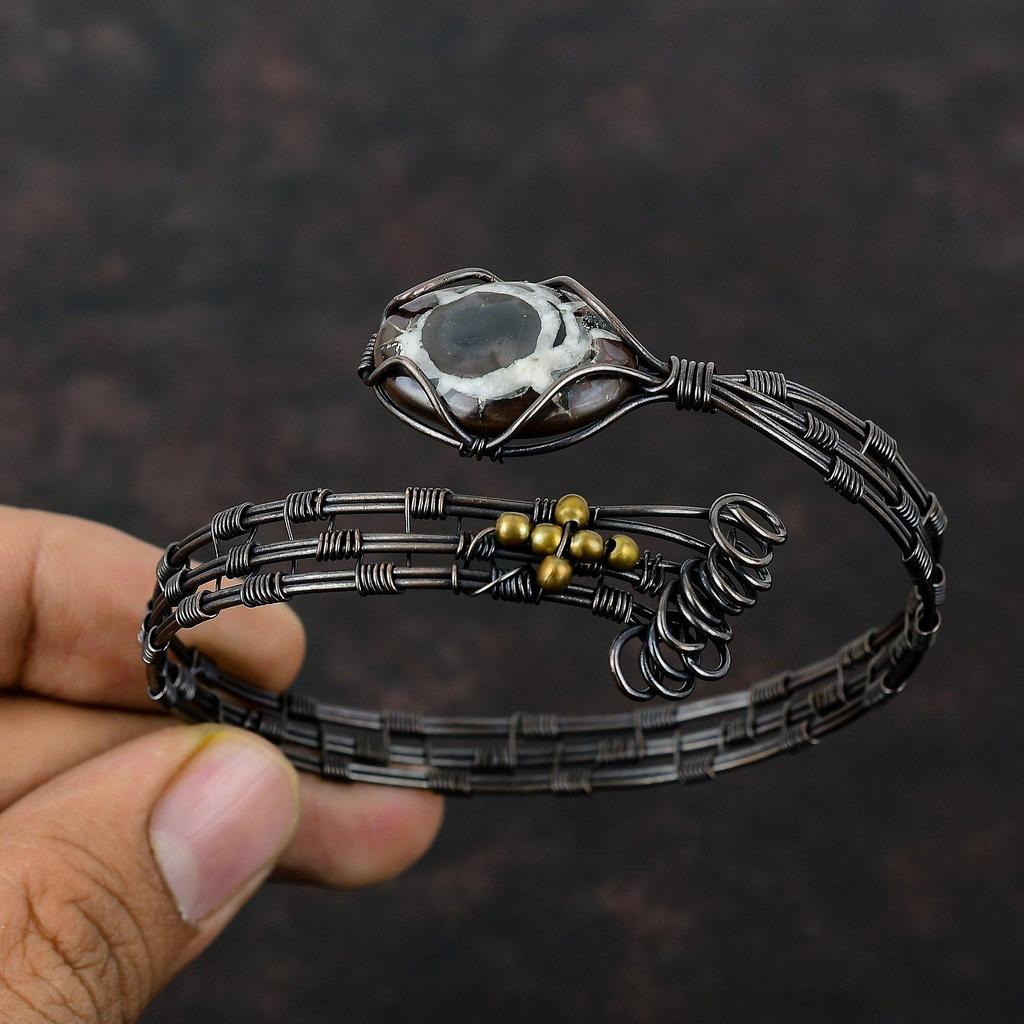 Марокканский браслет-манжета с трещинами в грязи, браслет-манжета из медной проволоки, браслет с драгоценными камнями, браслет ручной работы, регулируемый браслет, медная проволока, ювелирное изделие, подарок для нее