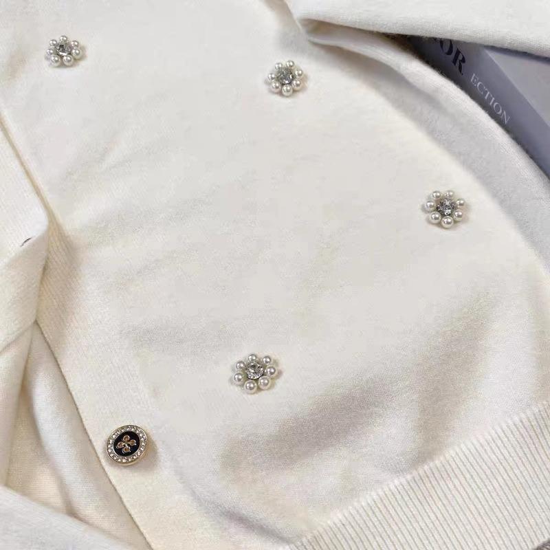 Вязаный кардиган с длинным рукавом женский приталенный мягкий эластичный свитер топ с цветочными бусинами элегантный черно-белый осенне-зимний