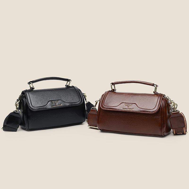 2025 Korean Trend Versatile Small Square Ladies' Shoulder Bag