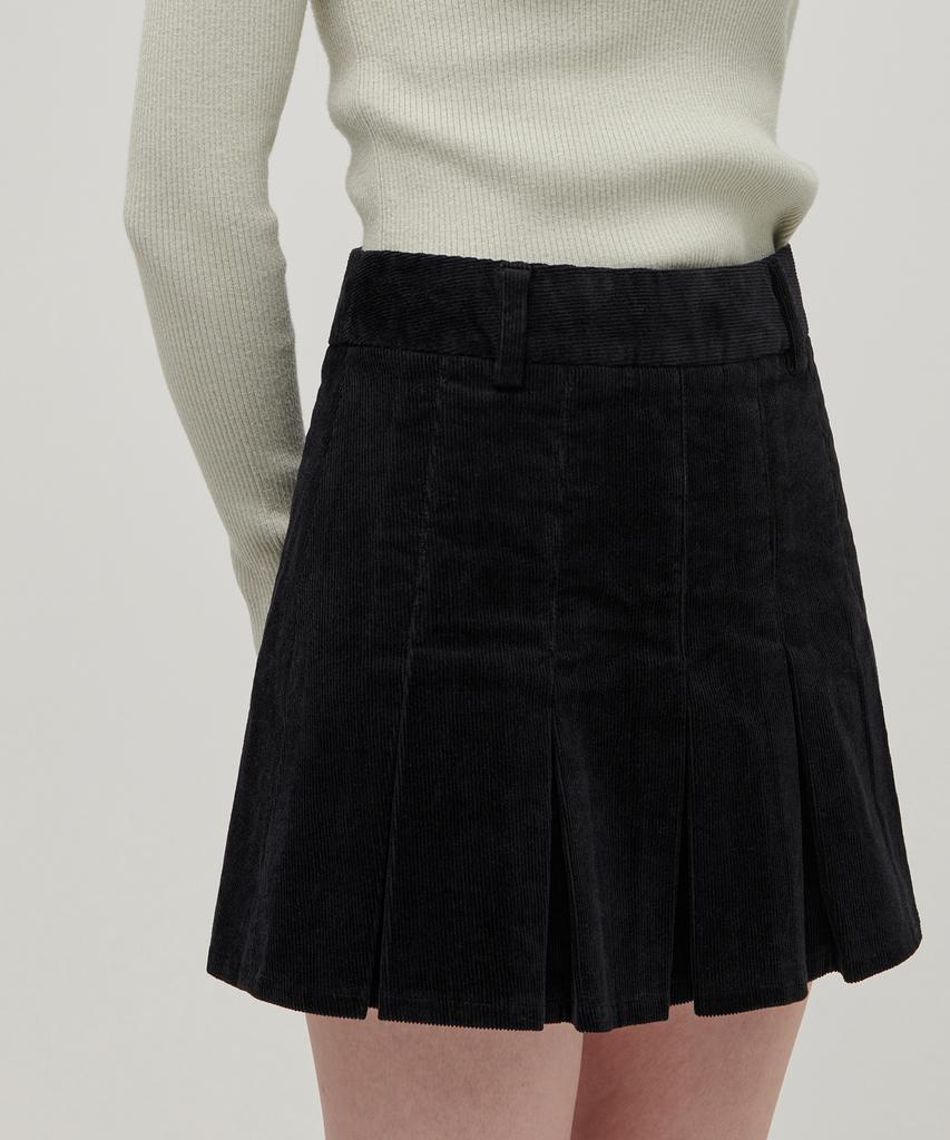 Musinsa Standard Woman Women'S Corduroy Pleated Mini Skirt [Black]
