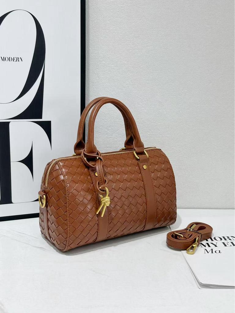 Сумка из плетеной воловьей кожи Diamond, осень/зима 2025 г.: Универсальная сумка для бизнеса, поездок на работу, через плечо и через почтальона