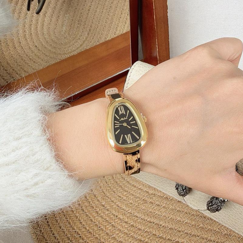 New Leather Leopard Print Vintage Luxury Women'S Quartz Watch, High-End Women'S Wristwatch, Timepiece And Accessories.