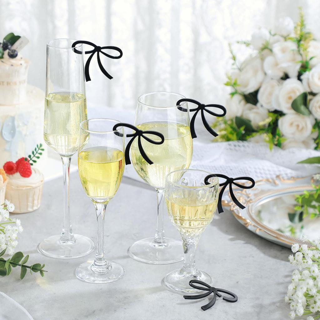 50 шт. Стильные бирки для напитков с бантиком, акриловые шармы для бокалов в виде галстука-бабочки для украшения девичника, дня рождения, свадебной вечеринки
