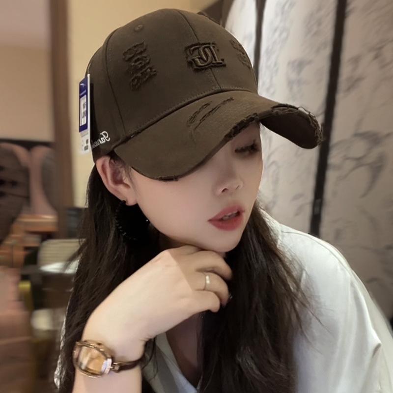 Autumn and winter versatile face small baseball cap children three-dimensional letter embroidery old hole fashion cap