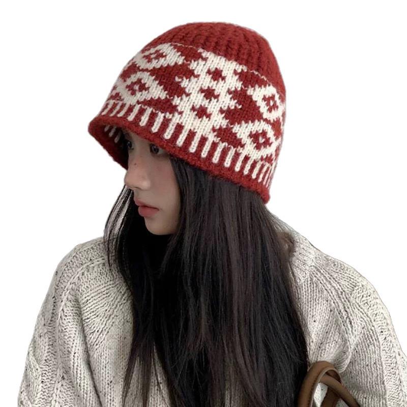 Diamond-shaped versatile bucket hat, cold-proof knitted wool hat, niche pullover hat, fisherman hat with vintage jacquard design