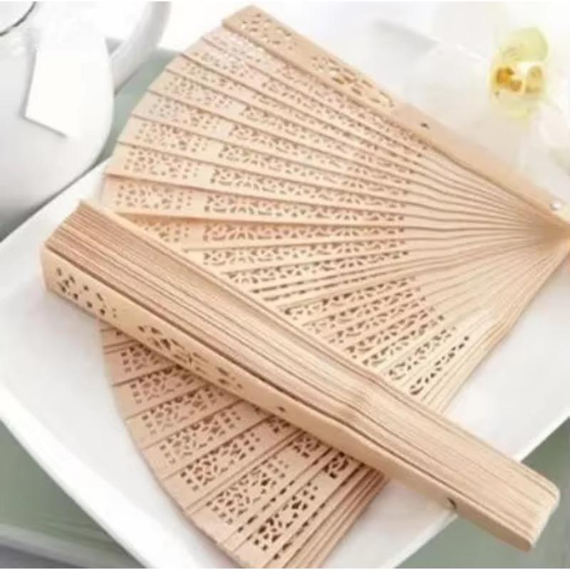 Складные полые деревянные веера с ароматом китайского сандалового дерева, ручные веера