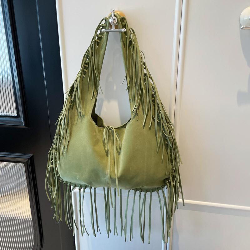 Ретро сумка большой вместимости женская новая дорожная универсальная на плечо подмышку модная сумка-тоут с бахромой