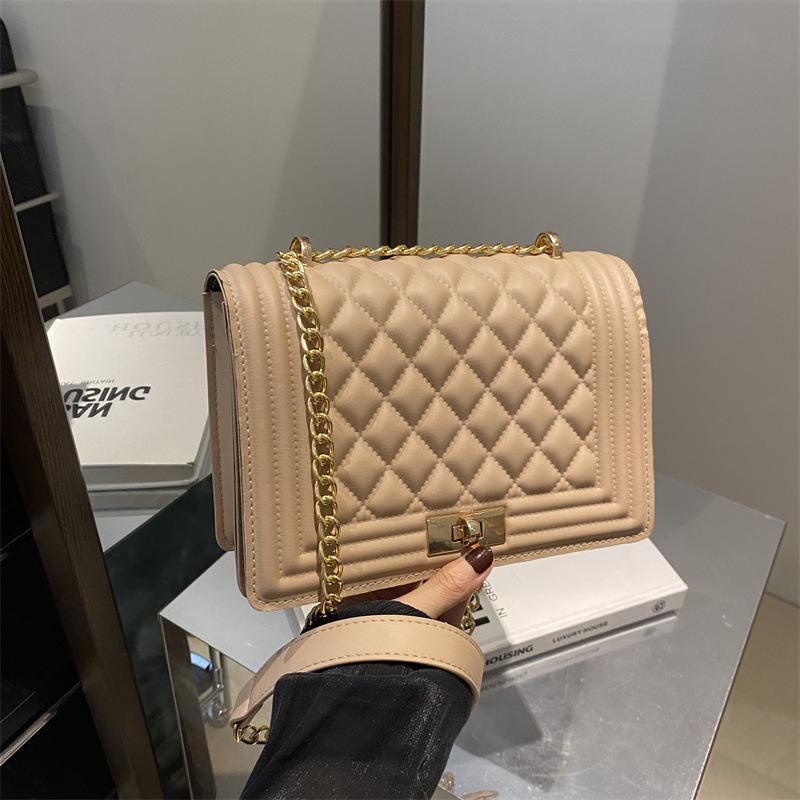 Fashionable Trend Chain Lock New Diamond Indentation Women's Korean Version Simple Crossbody Single Shoulder Small Square Bag Trendy