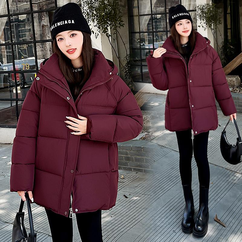 For export to Russia, women's small twill medium and long cotton clothes, hooded jackets, and the fabric is crisp. Multi-size stalls are available in
