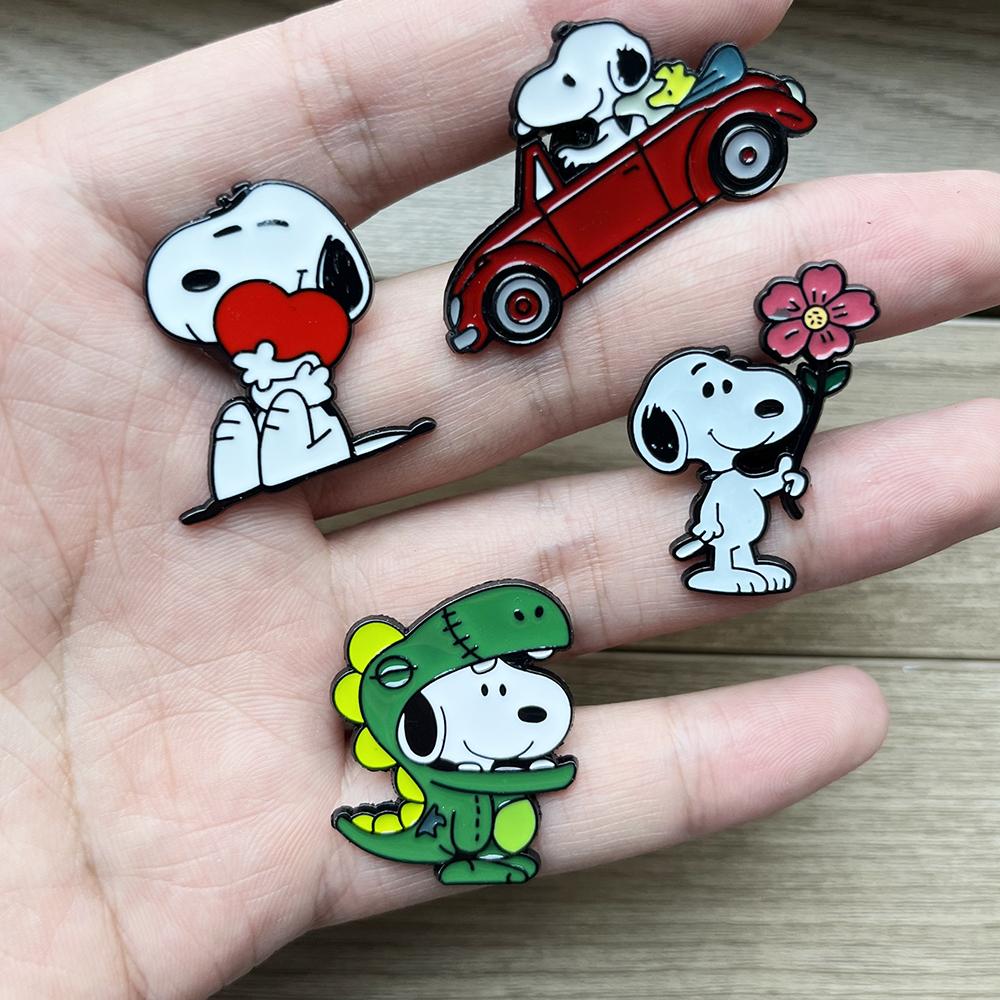 2/4/6Pcs Cute Snoopy Cartoon Enamel Pins Set Lapel Brooch Badge for Backpack Clothes Fashion Accessory Holiday Gift