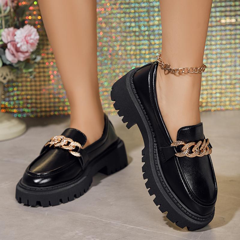 Мода Модные лоферы на платформе с цепочкой и декором Женские черные туфли из искусственной кожи на плоской подошве в стиле колледжа Однотонные туфли для женщин