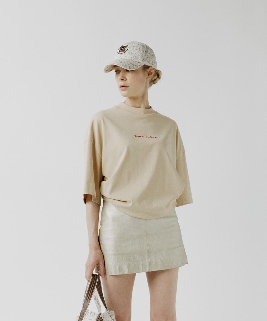 OUT OF TRUNK Oot Basic Tee (Beige)