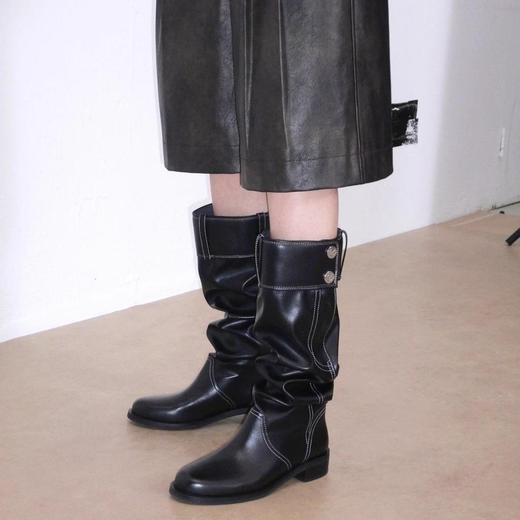Женские плиссированные сапоги из овчины, новинка начала осени, имитация брюк с одной пряжкой и тонкой кожей, на толстой подошве, сапоги-рыцари на наборном каблуке