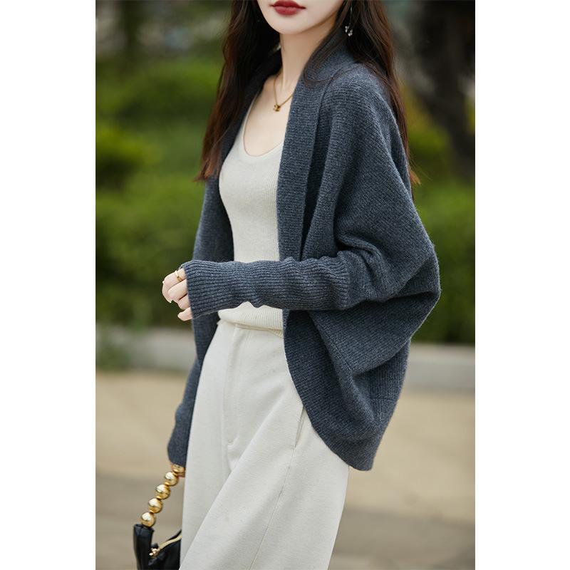 Silkworm Wool Shawl Cardigan: Women's Loose-Fit Knit Top, Versatile Solid Color Design.
