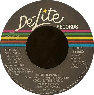 7-дюймовая пластинка KOOL & THE GANG - Higher Plane DEP1562 De-Lite Records 1974 США Соул/Фанк Б/У