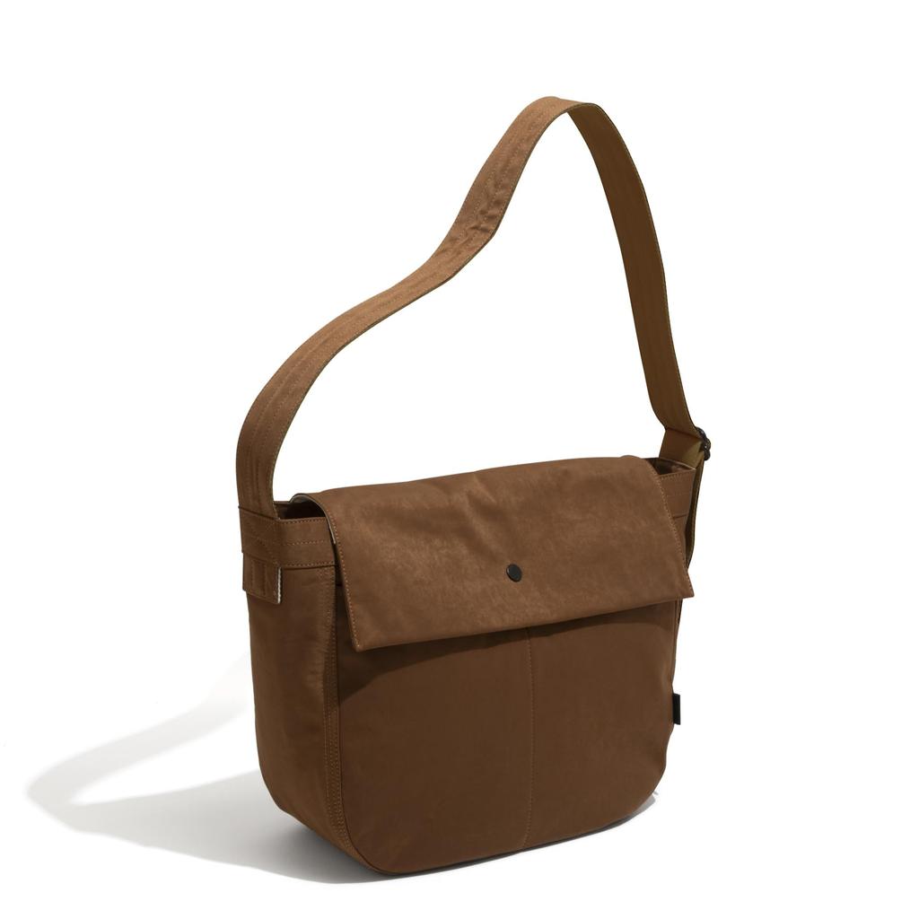 Untrac Newspaper Shoulder Bag 14L No.60402