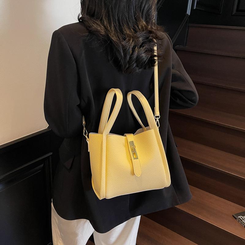 Маленькая сумка женская новая модная повседневная универсальная сумка через плечо сумка-мессенджер