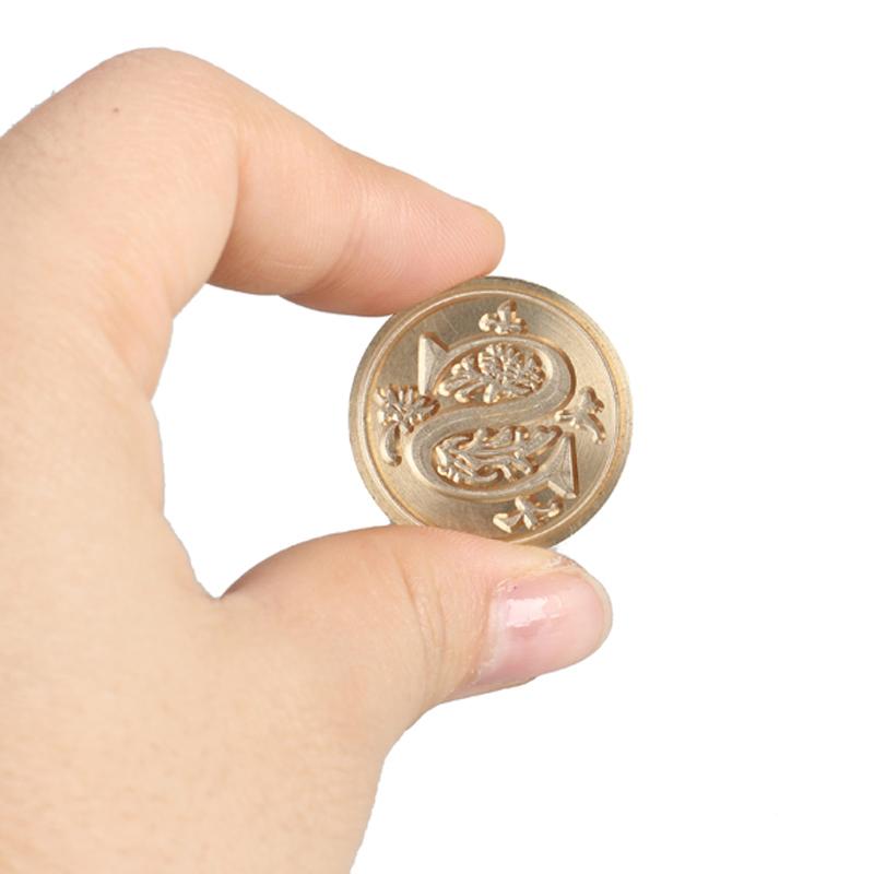 Винтажный штамп для восковой печати Классические ретро-печати от A до Z Деревянные штампы Алфавит Рукоделие 26 букв Сургуч Домашний декор Дропшиппинг