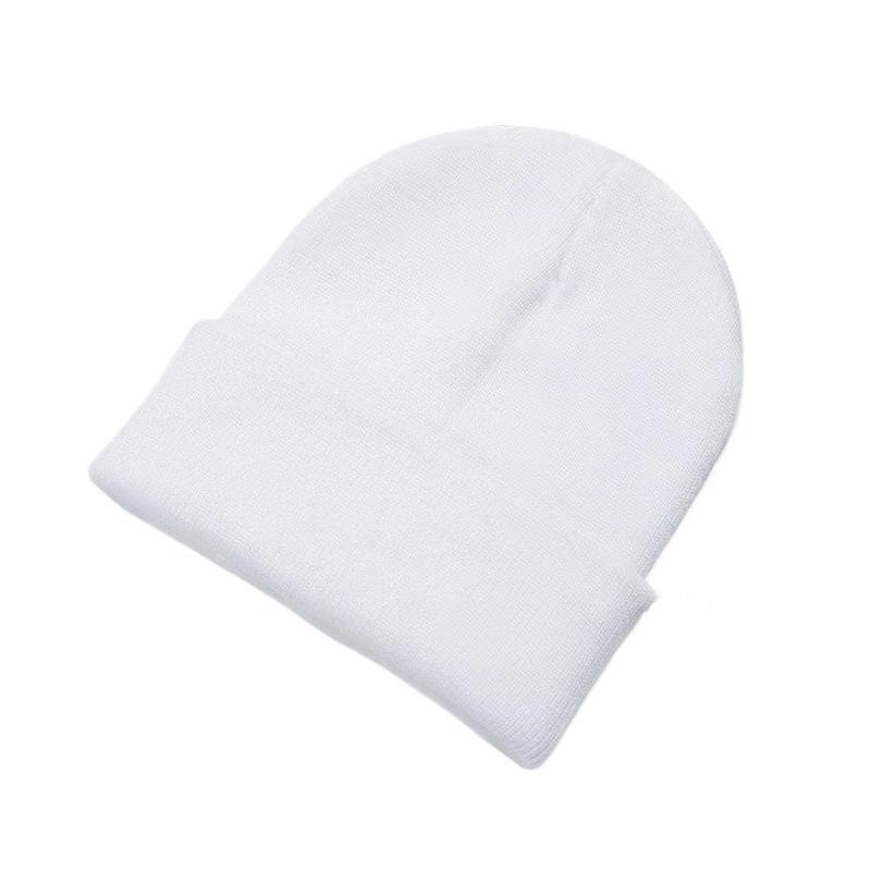 Уютные вязаные шерстяные шапки на осень и зиму - однотонные