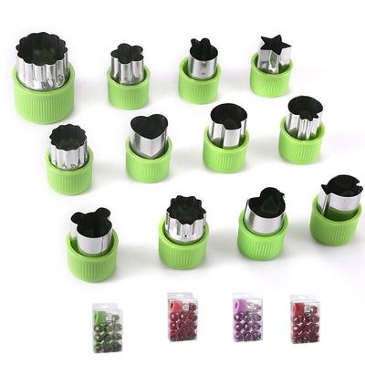 Набор из 12 штук формочек для печенья из нержавеющей стали: Включает формы «Рука», «Бабочка», «Овощ», «Животное», «Мультяшный», «Фрукт» и «Цветок» для домашнего использования.