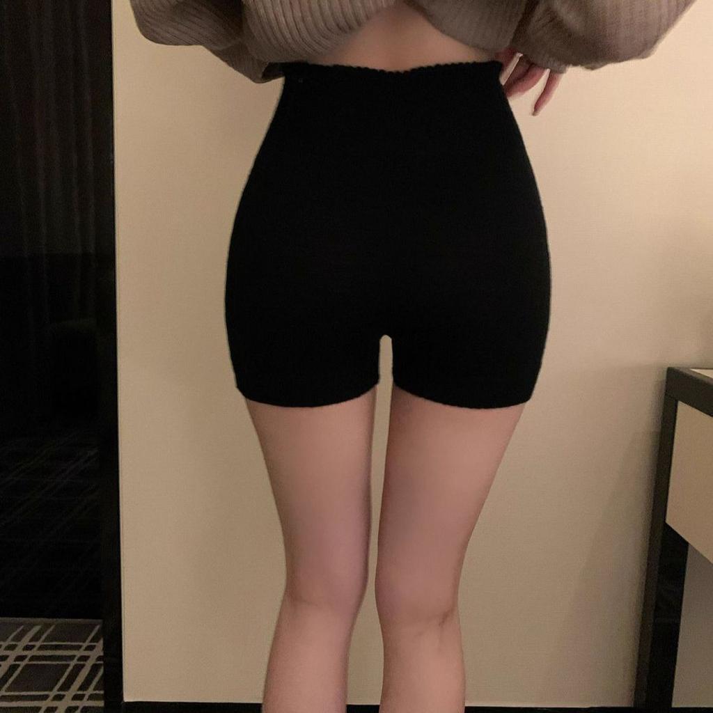Korean Fashion Versatile Niche Age Reducing Knitted Shorts Soft and Comfortable Safety Pants with Leggings Underneath