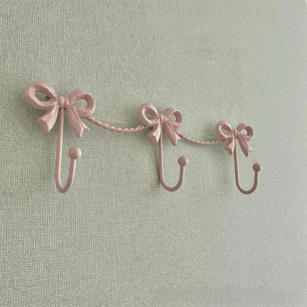 Iron Material Metal Bow Wall Hooks Golden Finish Modern Minimalist Hooks  Home Decor