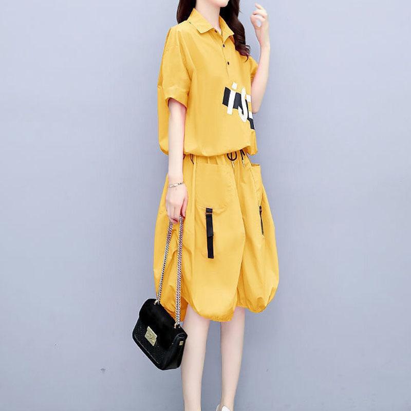 Модный комплект из двух предметов, женские однотонные брюки до колена с принтом, летние свободные повседневные футболки с воротником-поло, женская одежда