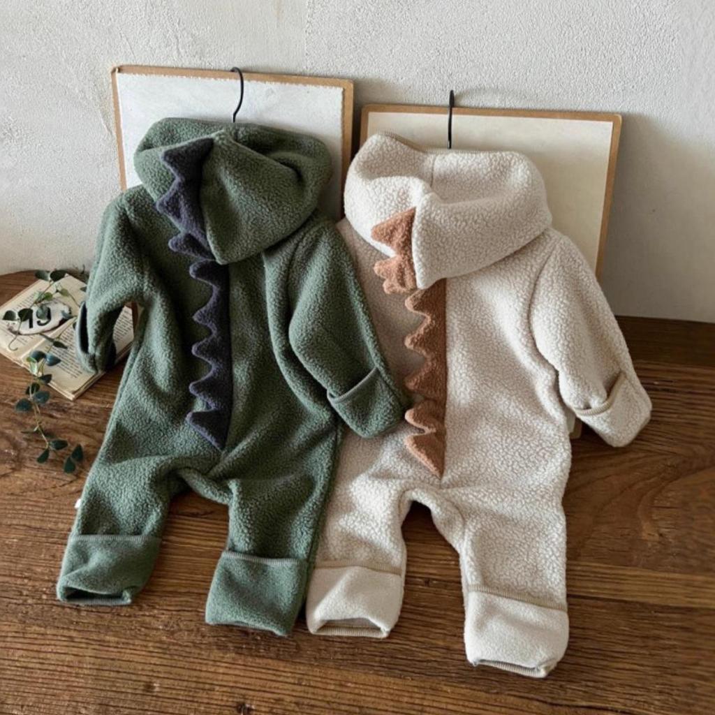 Двусторонний флисовый комбинезон с капюшоном и ветрозащитными манжетами для малыша с динозавром