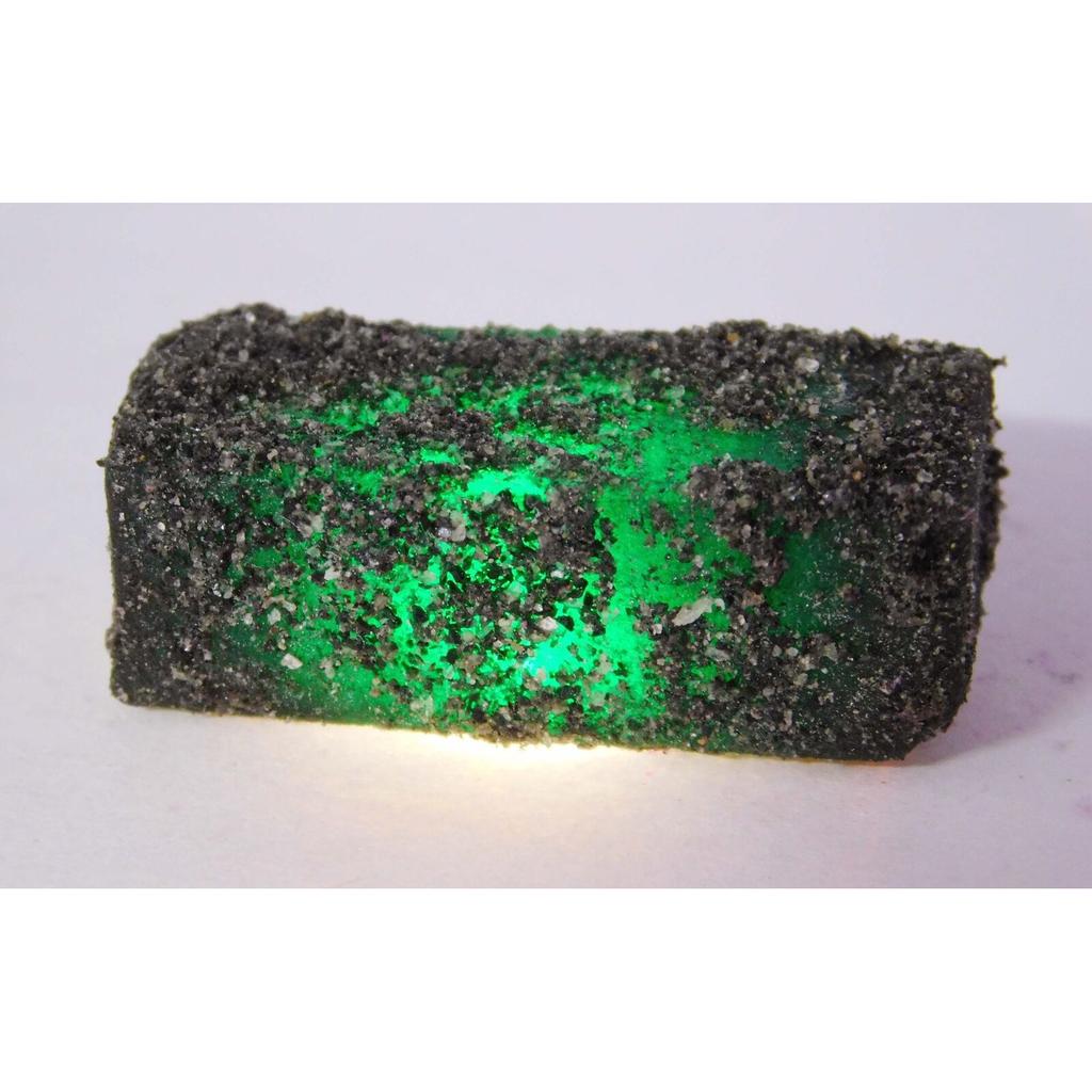 Natural Green Emerald Loose Gemstone Uncut Rough 191.30 ct for Lapidary and Gem Collections