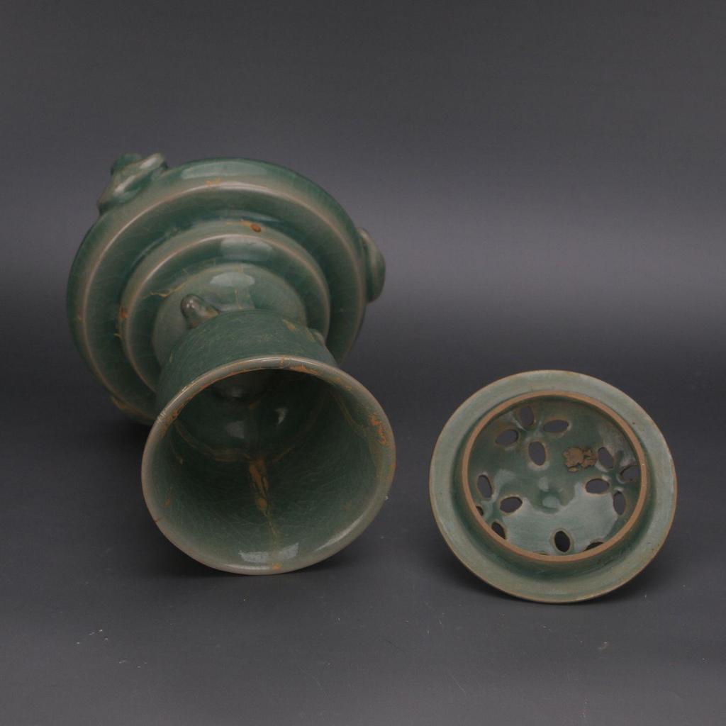 Song Dynasty Ru Kiln Celadon Ice Crackle Pattern Incense Burner: Antique Porcelain Literati Display Piece