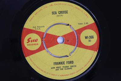 7-дюймовая пластинка FRANKIE FORD, HUEY "PIANO" SMITH & - Sea Cruise / Roberta WI366 SUE RECORDS 1965 UK Rock Б/у