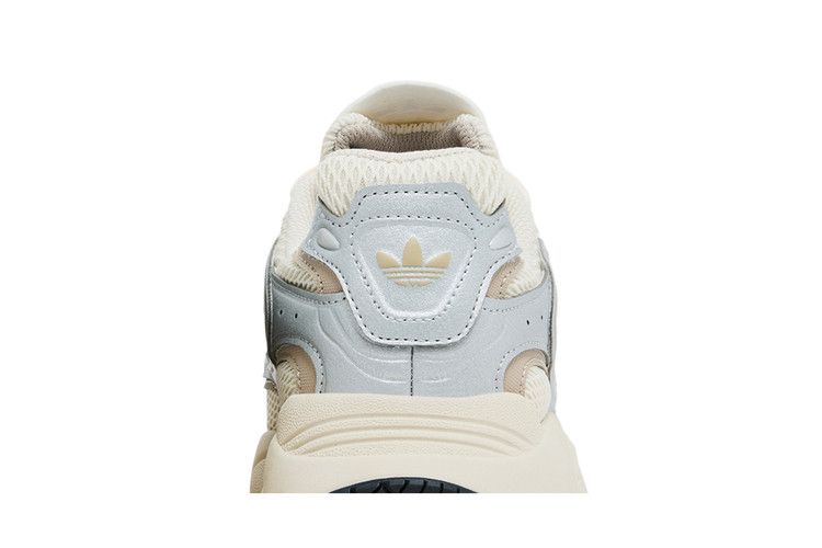 adidas Озмиллен Меловой Белый Угольный Чудесный Бежевый (Женский)