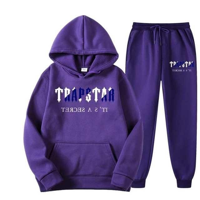 Мужской костюм-худи с принтом букв и спортивными штанами TRAPSTAR.