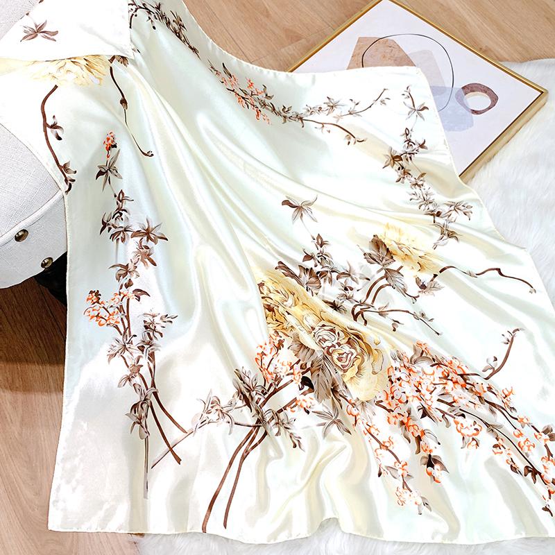 Popular Shawls Europe And America Fashion Bandannas Wild Leopard Print Sunscreen 90X90CM Bandanna Luxury Square Silk Scarves