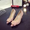 Модные корейские туфли для работающих женщин 2024 весна новые заостренные с металлической отделкой универсальные на высоком каблуке элегантные одинарные туфли