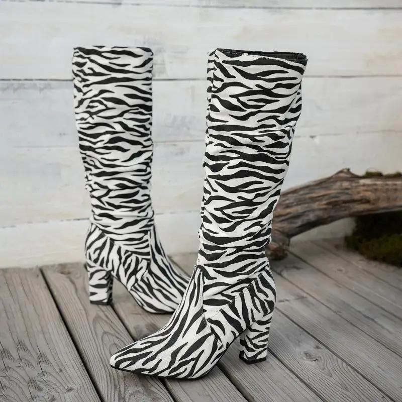 Осень Зима 2025 Сапоги до колена с зебровым принтом Женские Сексуальные с острым носком на толстом высоком каблуке Длинные сапоги Женские Слипоны Ботильоны Обувь