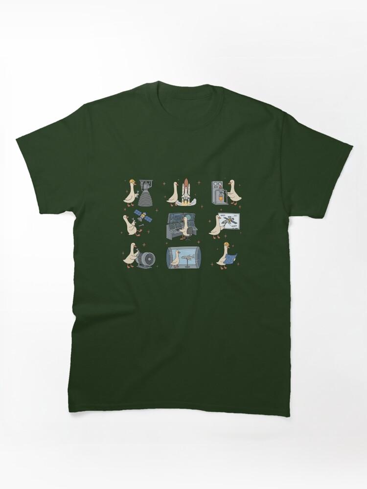 Untitled Goose Game Space Geese Engineers - Rocket Science & Aerospace Tech Crew Classic T-Shirt