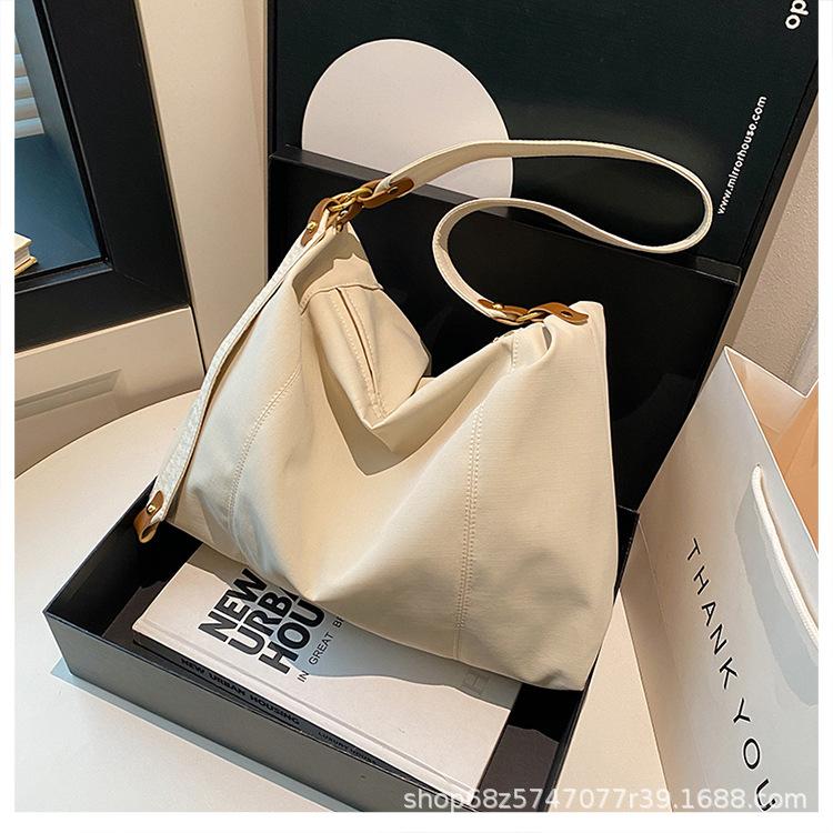 Big Bag Women's 2025 New Denim Canvas Bag Versatile Large Capacity Shoulder Messenger Bag Casual Commuter Tote Bag