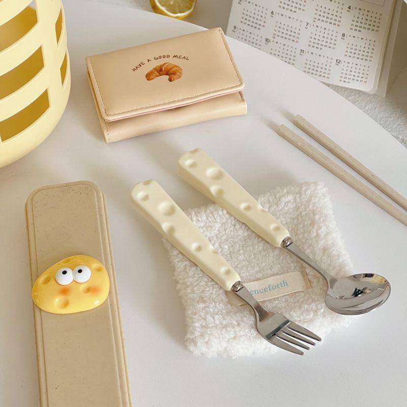 Симпатичная ложка для сыра из нержавеющей стали, вилка, палочки для еды из пшеницы, набор из трех предметов, студенческий детский портативный набор коробок для хранения посуды