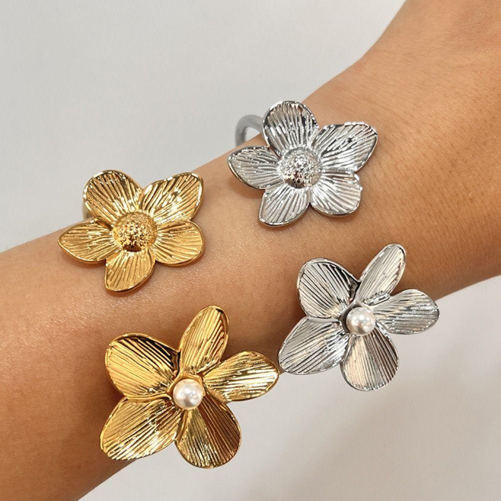 Stainless Steel Flower Bracelet Spliced Flower Cuff Bracelet Charm Bracelet Female Accessories