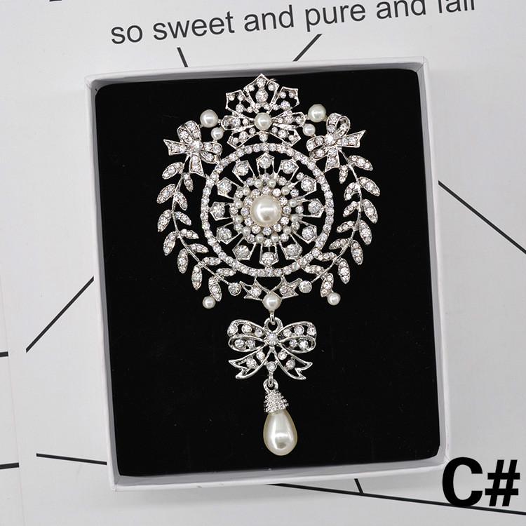 Винтаж Полный Стразы Жемчуг Письмо Большая Брошь Булавка Невесты Серебряные Кристаллы Корона Броши